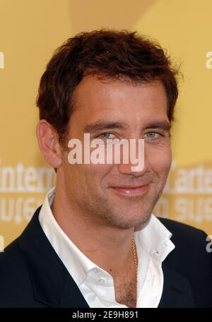 Il membro del cast Clive Owen si pone durante la fotocellula per il suo nuovo Flick "Bambini degli uomini" al 63° Festival annuale del Cinema di Venezia, il 3 settembre 2006. Foto di Nicolas Khayat/ABACAPRESS.COM Foto Stock