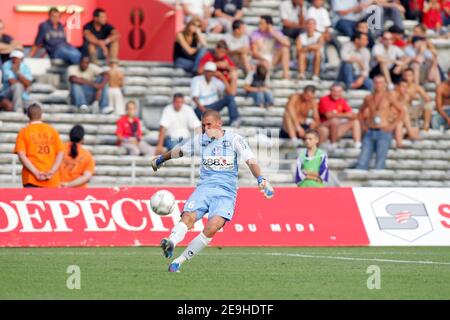 Il portiere del TFC Nicolas Douchez durante la prima partita di calcio francese Toulouse FC contro NANCY allo stadio di Tolosa, Francia, il 10 settembre 2006. La partita si è conclusa con un sorteggio di 2-2. Foto di Manuel Blondau/Cameleon/ABACAPRESS.COM Foto Stock