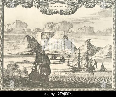 Vista da Città del Capo dal mare circa 1660 dal libro ' architettura del XVIII secolo in Sud Africa ' di Geoffrey Eastcott Pearse. Pubblicato da A.A. Balkema, Città del Capo nel 1933 G. E. Pearse fu tra i primi a portare l'architettura del Capo ad un vasto pubblico in modo accademico. L'architettura del diciottesimo secolo in Sud Africa è stata il risultato di molti anni di ricerca sul tema e rimane un importante lavoro di riferimento per il soggetto. Foto Stock