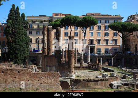 Largo di Torre Argentina, Largo Argentina, una piazza nel quartiere di Pigna a Roma sull'antico campus di Martius, Italia / Largo di Torre Argentina Foto Stock
