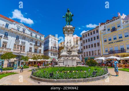 COIMBRA, PORTOGALLO, 21 MAGGIO 2019: Monumento a Joaquim António de Aguiar in piazza Portagem a Coimbra, Portogallo Foto Stock