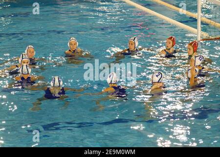 Verona, Italia. 5 Feb 2021. Verona, Italia, Monte Bianco Pools, 05 febbraio 2021, Pre-game per CE Mediterraneo Barcellona durante CE Mediterraneo vs Kinef Surgutneftgas - Waterpolo Eurolega Women match Credit: Roberto Tommasini/LPS/ZUMA Wire/Alamy Live News Foto Stock