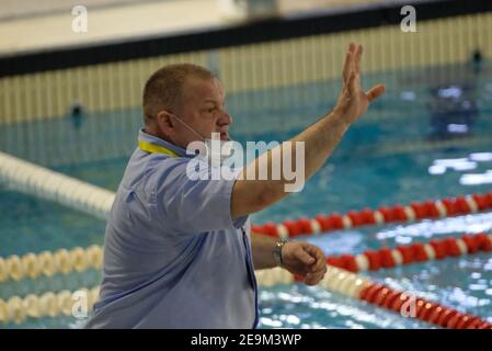 Verona, Italia. 5 Feb 2021. Verona, Italia, Monte Bianco Pools, 05 febbraio 2021, Aleksandr Naritsa - Head Coach - Kinef Surgutneftegas durante CE Mediterraneo vs Kinef Surgutneftgas - Waterpolo Eurolega Donna Match Credit: Roberto Tommasini/LPS/ZUMA Wire/Alamy Live News Foto Stock