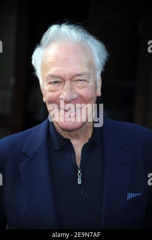 **FILE FOTO** Christopher Plummer è scomparso. Christopher Plummer a una proiezione di 'principianti' al Tribeca Grand Hotel nella città di New York. 24 maggio 2011. Credito: Dennis Van Tine/MediaPunch Foto Stock