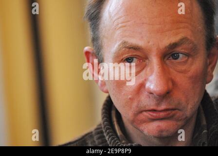 L'autore Michel Houellebecq ha ritratto durante la cerimonia 'Prix Interallie' (premio letterario) tenutasi al ristorante Lasserre a Parigi, Francia, il 14 novembre 2006. Michel Schneider non ha disputato il 'Prix Interallie' del 2006 per il suo romanzo 'Marylin Dernieres Seances', pubblicato da Grasset. Foto di Nicolas Khayat/ABACAPRESS.COM Foto Stock