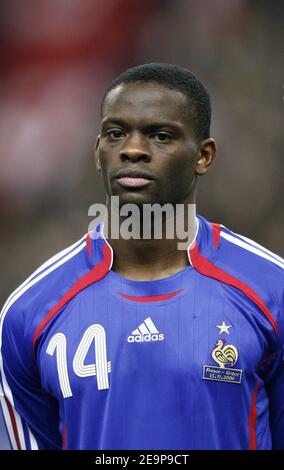 Louis Saha in Francia durante la partita internazionale amichevole, Francia contro Grecia allo Stade de France, a Parigi, Francia il 15 novembre 2006. La Francia ha vinto 1-0. Foto di Christian Liegi/ABACAPRESS.COM Foto Stock