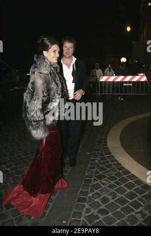 Chris Henchy e Brooke Shields arrivano al castello per il matrimonio di Tom Cruise e Katie Holmes a Bracciano, Roma, il 18 novembre 2006. Foto di ABACAPRESS.COM Foto Stock