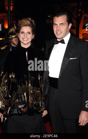 Il principe Charles-Philippe d'Orleans con la sua fidanzata Duchessa Diana di Cadaval partecipa alla quattordicesima edizione del 'Gala de l'Espoir' che si tiene presso il 'Theatre des Champs-Elysees' di Parigi, in Francia, il 21 novembre 2006. Foto di Nicolas Khayat/ABACAPRESS.COM Foto Stock