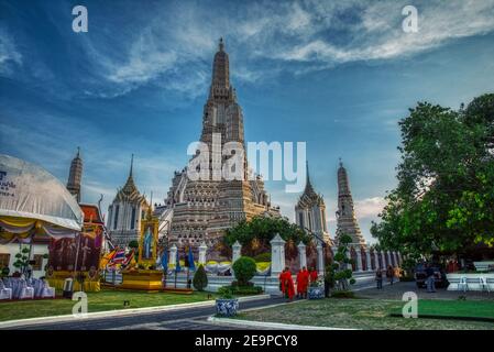 wat arun tempel bangkok Thailandia, luogo del buddismo Foto Stock