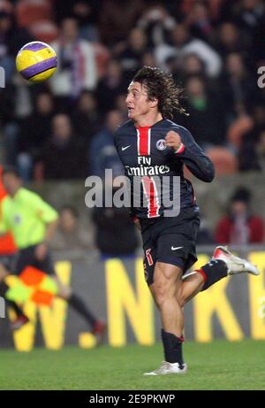 Cristian Rodriguez della PSG durante la partita di calcio della Coppa UEFA Parigi Saint-Germain contro Panathinaikos al Parc des Princes di Parigi, Francia, il 13 dicembre 2006. PSG ha vinto 4-0. Foto di Mehdi Taamallah/Cameleon/ABACAPRESS.COM Foto Stock