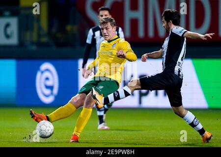 SITTARD, PAESI BASSI - 5 FEBBRAIO: {didascalia} durante la partita olandese Eredivisie tra Fortuna Sittard e Heracles Almelo allo stadio Fortuna Sittard Foto Stock