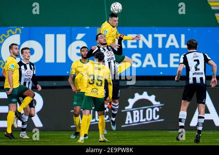 SITTARD, PAESI BASSI - 5 FEBBRAIO: {didascalia} durante la partita olandese Eredivisie tra Fortuna Sittard e Heracles Almelo allo stadio Fortuna Sittard Foto Stock