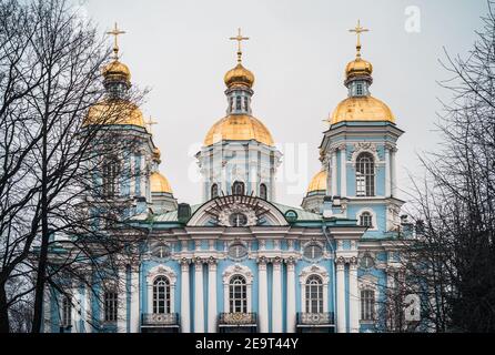 Cattedrale della Marina di San Nicola, una chiesa ortodossa barocca blu a San Pietroburgo, Russia Foto Stock