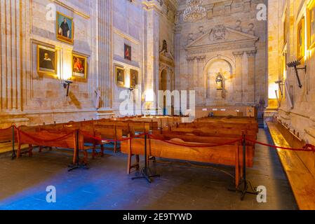 SALAMANCA, SPAGNA, 19 MAGGIO 2019: Interno del Convento di San Esteban a Salamanca, Spagna Foto Stock