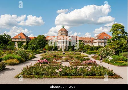 Monaco-Germania, 4 agosto 2019: Giardino botanico, Castello di Nymphenburg a Monaco Foto Stock