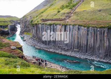 Il magnifico canyon di Studlagil nella valle di Jokuldalur in Islanda Foto Stock