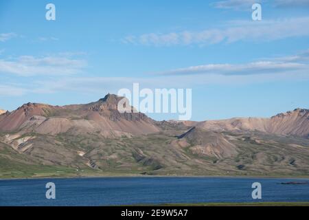 Bellissimo paesaggio di Borgarfjordur Eystri in Islanda orientale Foto Stock