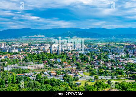 Montagne RODOPI vista dietro la città bulgara Plovdiv Foto Stock