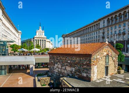 Sveta Petka e piazza largo a Sofia, Bulgaria Foto Stock