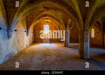 Volta dell'abbazia di Bellapais a Beylerbeyi villaggio nel nord di Cipro Foto Stock