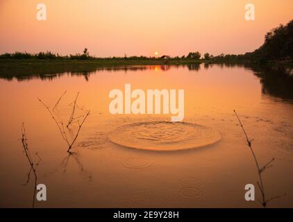 Tramonto sulla Batiaghata, Khulna, Bangladesh. Foto Stock