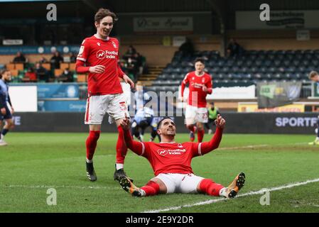 High Wycombe, Regno Unito. 06 febbraio 2021. Anthony Knockaert di Nottingham Forest segna per il 0-3 e festeggia il 6 febbraio 2021 durante l'EFL Sky Bet Championship tra Wycombe Wanderers e Nottingham Forest ad Adams Park, High Wycombe, Inghilterra. Foto di Ken Sparks. Solo per uso editoriale, è richiesta una licenza per uso commerciale. Nessun utilizzo nelle scommesse, nei giochi o nelle pubblicazioni di un singolo club/campionato/giocatore. Credit: UK Sports Pics Ltd/Alamy Live News Foto Stock