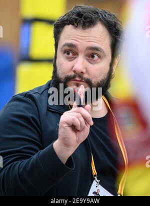 Karlsruhe, Germania. 6 febbraio 2021. Allenatore Antonio Bonelli (SSC KA). GES/Pallavolo/2. Bundesliga-Sued: Baden volleys SSC Karlsruhe - SV Schwaig, 06.02.2021 - | Usage worldwide Credit: dpa/Alamy Live News Foto Stock