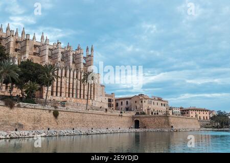 Bella vista della diocesi cattolica romana di Maiorca chiesa a Malcola, Palma di Maiorca, Baleari, Spagna Foto Stock