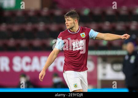 Burnley, Regno Unito. 06 febbraio 2021. James Tarkowski N.5 di Burnley a Burnley, Regno Unito il 2/6/2021. (Foto di Conor Molloy/News Images/Sipa USA) Credit: Sipa USA/Alamy Live News Foto Stock