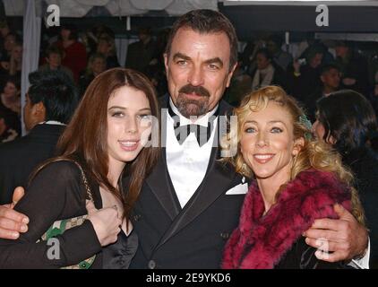 Tom Selleck con la figlia Hannah e la moglie Jillie Mack partecipano al 31° annuale People's Choice Awards presso l'Auditorium civico di Pasadena. Los Angeles, 9 gennaio 2005. Foto di Lionel Hahn/ABACA. Foto Stock