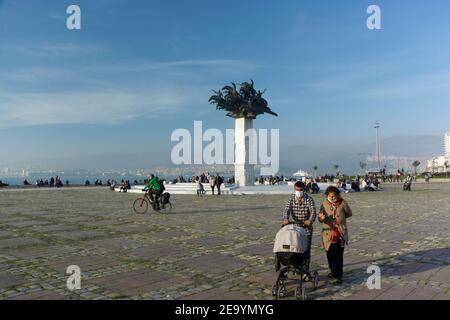 Republic Tree Monument, Gundogdu Meydani Aniti, Izmir, Turchia Foto Stock