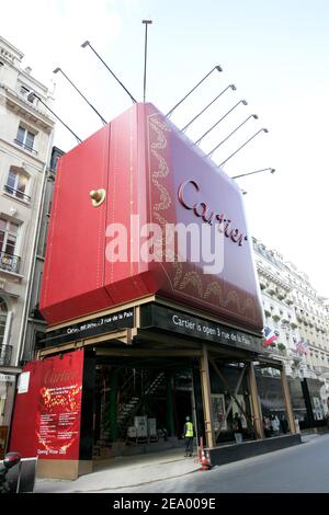 Nuova facciata della boutique Cartier situata in Rue de la Paix a Parigi, Francia, il 4 febbraio 2005. Foto di Laurent Zabulon/ABACA. Foto Stock