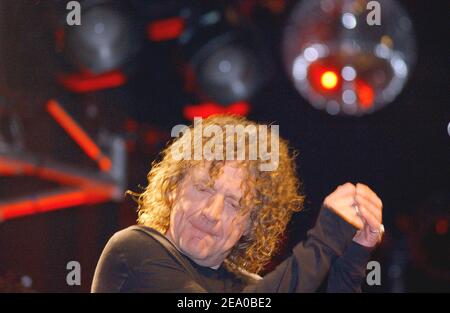 Robert Plant si esibisce presso la Austin Music Hall durante il SWSX Music Festival 2005 di Austin, Texas, USA, il 17 marzo 2005. Foto di Sarah Kerver/ABACA. Foto Stock