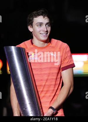Armand Duplantis di Svezia durante il Perche Elite Tour Rouen 2021, evento Pole Vault il 6 febbraio 2021 a Kindarena a Rouen / LM Foto Stock