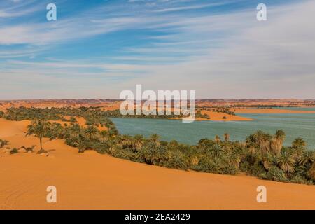 Si affaccia su Ounianga kebir, parte dei laghi Unesco Sight Ounianga, nel nord del Ciad, Africa Foto Stock