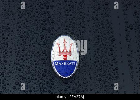 Maserati, logo del marchio automobilistico italiano Maserati, Germania Foto Stock