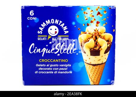 Gelato alle cinque Stelle con mandorle. Cinque Stelle è un gelato italiano prodotto da Sammontana Foto Stock