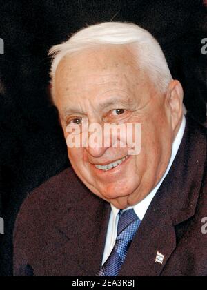 Il primo ministro israeliano Ariel Sharon incontra il gruppo ebraico del Congresso durante le sue visite a Washington DC, USA, martedì 12 aprile 2005. Foto di Olivier Douliery/ABACA. Foto Stock