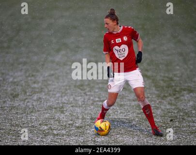 Dagenham, Regno Unito. 07 febbraio 2021. DAGENHAM, INGHILTERRA - FEBBRAIO 07: Yana Daniels of Bristol City Women durante la gara di Super League femminile di Barclays fa tra West Ham United Women e Bristol City al Chigwell Construction Stadium il 07 Febbraio 2021 a Dagenham, Inghilterra Credit: Action Foto Sport/Alamy Live News Foto Stock