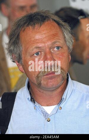 Ex leader della Confederazione paysanne, Jose Bove durante la riunione più importante per il no al prossimo referendum sulla costituzione europea, tenuto da comunisti, socialisti e leader sindacalisti a Montpellier, in Francia, il 20 maggio 2005. Foto di Gerald Holubowicz/ABACA. Foto Stock