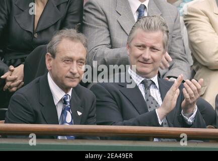 Il principe ereditario Philippe del Belgio e il sindaco di Parigi Bertrand Delanoe partecipano alla finale femminile del French Open allo stadio Roland Garros di Parigi, Francia, il 04 giugno 2005. Foto di Gorassini-Zabulon/ABACA. Foto Stock