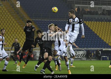 Riccardo Gagliolo (Parma)Jerdy Schouten (Bologna)Roberto Soriano (Bologna)Takehiro Tomiyasu (Bologna)Yordan Osorio (Parma) durante la 'serie UNA partita tra Parma 0-3 Bologna allo stadio Ennio Tardini il 07 febbraio 2021 a Parma, Italia. Credit: Maurizio Borsari/AFLO/Alamy Live News Foto Stock