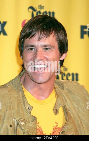 L'attore statunitense Jim Carrey partecipa alla cerimonia di premiazione Teen Choice Awards 2005 tenutasi presso il Gibson Amphitheatre di Universal City, CA, USA, il 14 agosto 2005. Foto di Baxter/ABACAPRESS.COM. Foto Stock