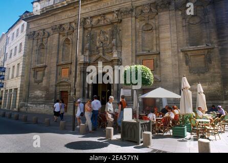 Avignon Provence Francia Musée Lapidaire in ex Cappella del 17 Secolo Collegio Gesuita con facciata barocca Foto Stock