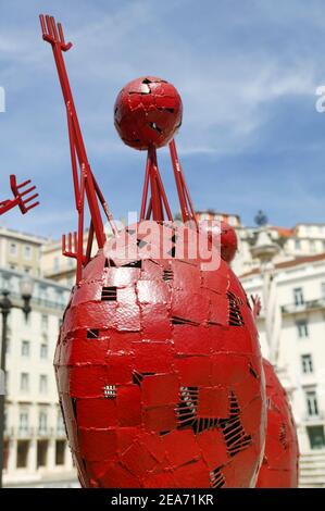Arte moderna in Piazza municipale di Lisbona Portogallo Foto Stock