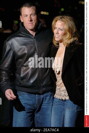 © Lionel Hahn/ABACA. 54713-1. Los Angeles-CA-USA, 12 gennaio 2004. Lance Armstrong e Sheryl Crow partecipano alla prima mondiale di Along Came Polly al Grauman's Chinese Theatre, Foto Stock