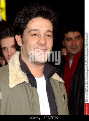 © Serge Arnal/ABACA. 55545-21. Parigi-Francia, 2 febbraio 2004. L'umorista francese Titoff partecipa alla prima del nuovo film "Podium" di Yann Moix, con Benoit Poelvoorde, Julie Depardieu e Jean-Paul Rouve. Foto Stock