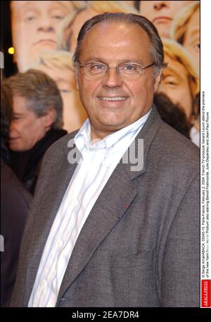 © Serge Arnal/ABACA. 55545-15. Parigi-Francia, 2 febbraio 2004. Il produttore francese Gerard Louvin partecipa alla prima del nuovo film "Podium" di Yann Moix, con Benoit Poelvoorde, Julie Depardieu e Jean-Paul Rouve. Foto Stock