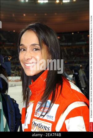 © Giancarlo Gorassini/ABACA. 55744-8. Saint Denis-France, 07 Fevrier 2004. Finale du Trophe Andros au Stade De France. Sulla foto: Karine Lima. Foto Stock