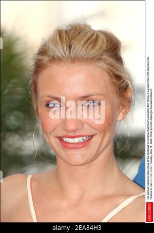 L'attrice STATUNITENSE Cameron Diaz si pone alla fotocellula per il film d'animazione di Andrew Adamson 'Shrek 2' come parte del 57° Festival del Cinema di Cannes a Cannes-Francia giovedì 15 maggio 2004. Foto di Hahn-Nebinger-Gorassini/ABACA. Foto Stock